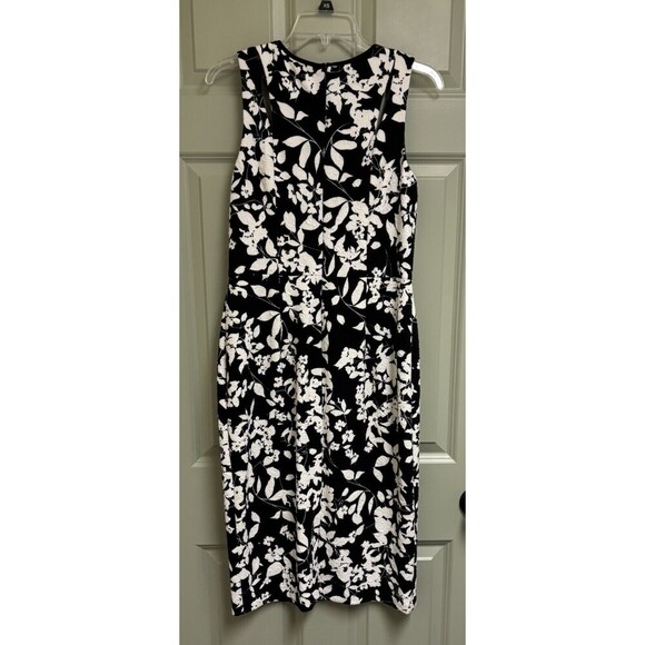 MAGGY LONDON Sheath Dress Size 8 Black White Floral Knee Length Sleeveless NWT - Picture 3 of 16
